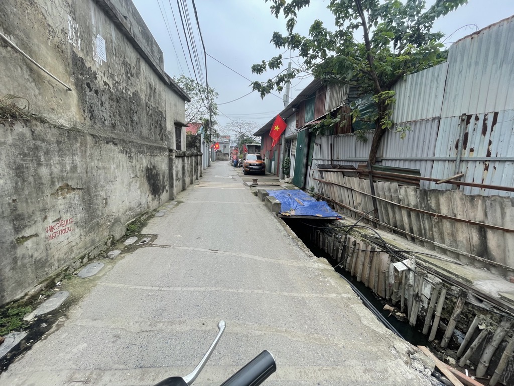 Bán nhà Ngõ 200.X - diện tích 150m2 1 tầng - Ô tô tránh - giá 4,5 tỷ