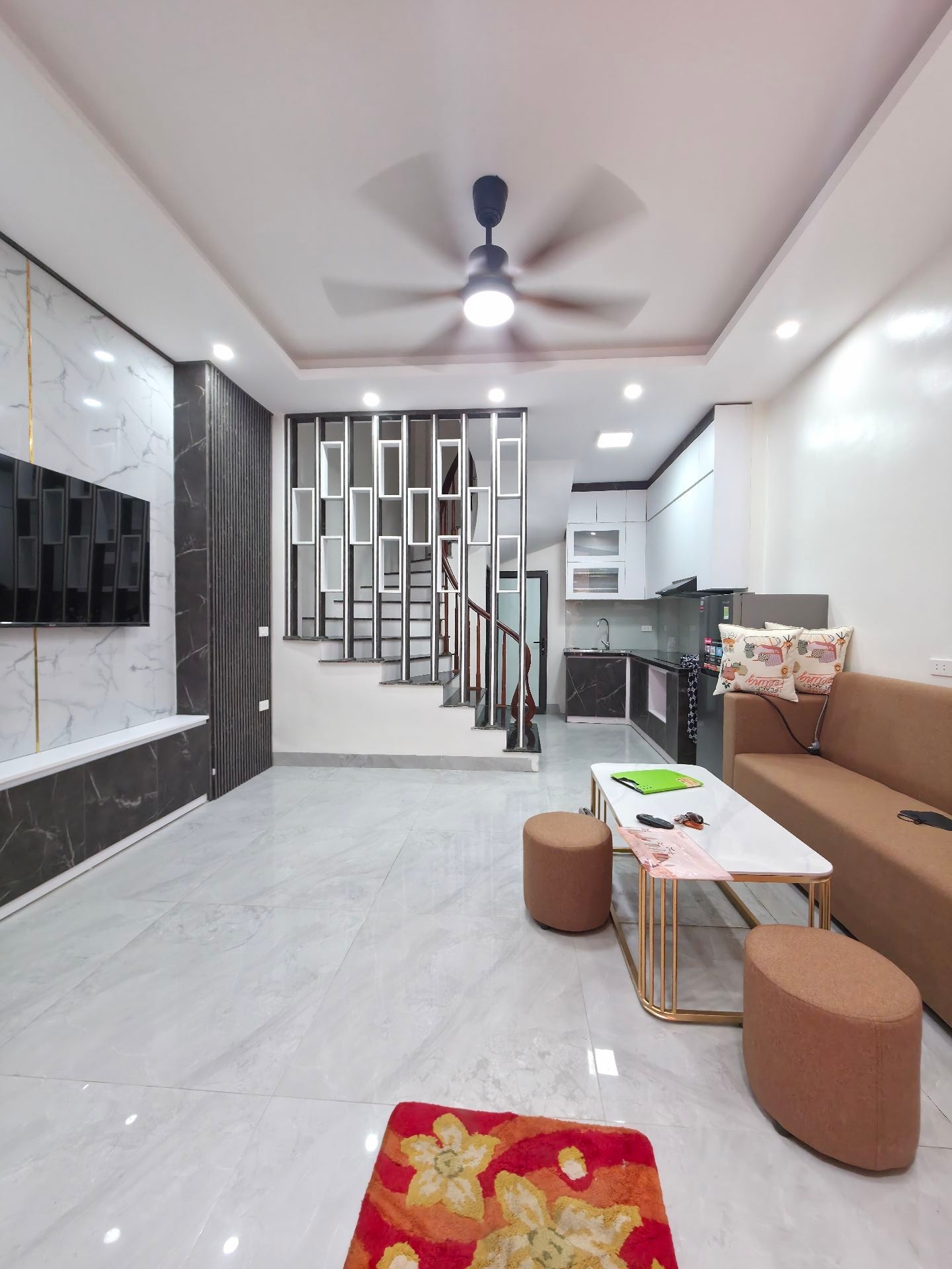 Bán nhà Nguyễn Văn Viên - diện tích 30m2 5 tầng - Nhà Đẹp Ở Ngay - giá 7,9 tỷ