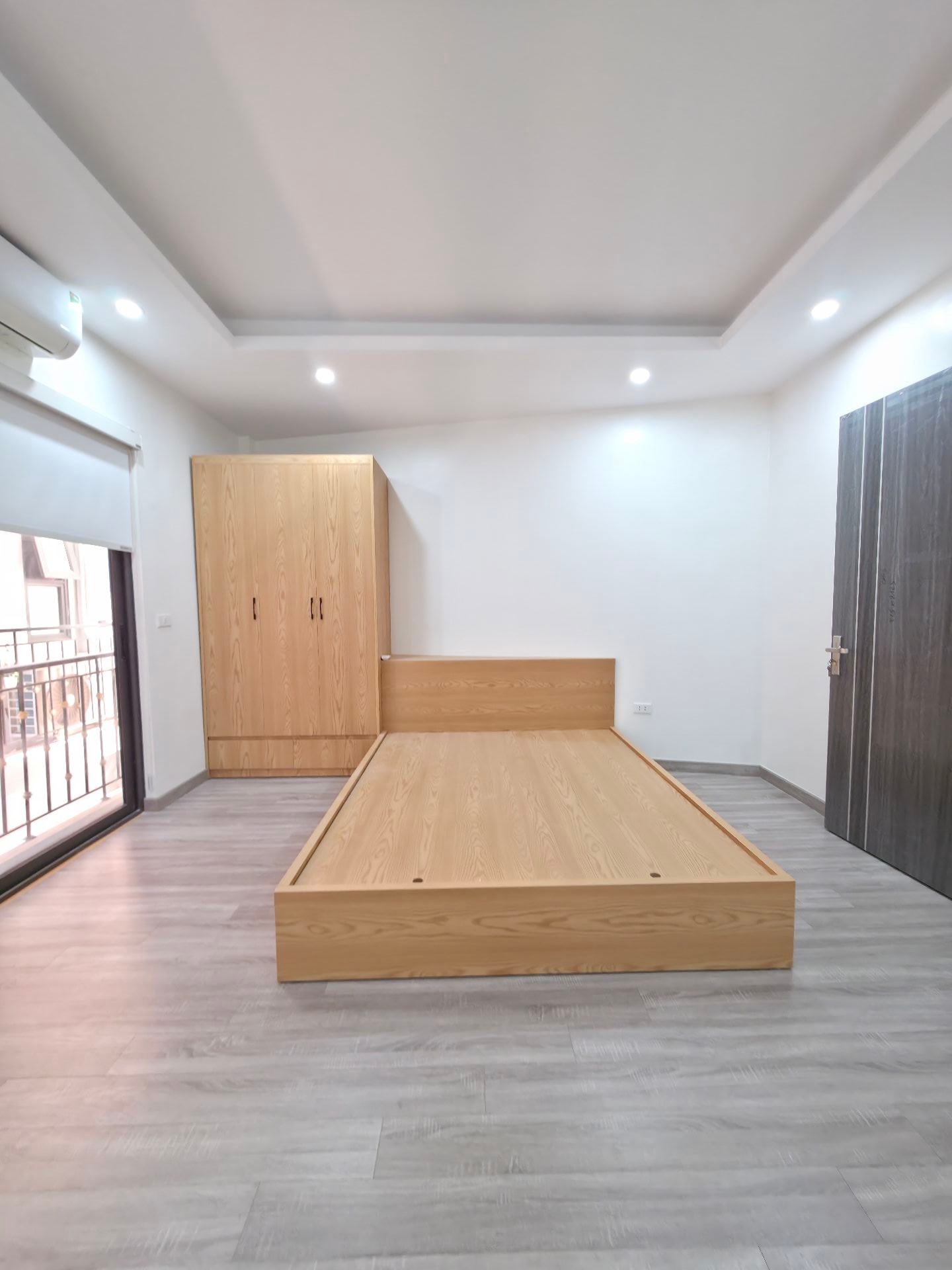 Bán nhà Nguyễn Văn Viên - diện tích 30m2 5 tầng - Nhà Đẹp Ở Ngay - giá 7,9 tỷ