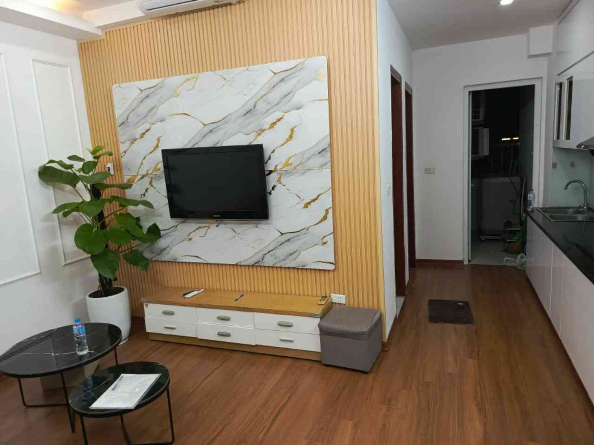 Bán nhà Nghiêm Xuân Yêm - diện tích 54m2 1 tầng - Chung cư KĐT Kim Văn Kim Lũ - giá 3,69 tỷ