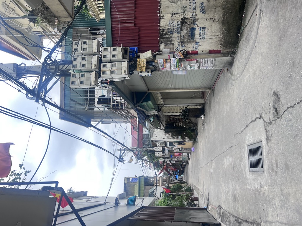Bán nhà Nguyễn Khoái - diện tích 76m2 4 tầng - ô tô đỗ cổng - giá 15,2 tỷ