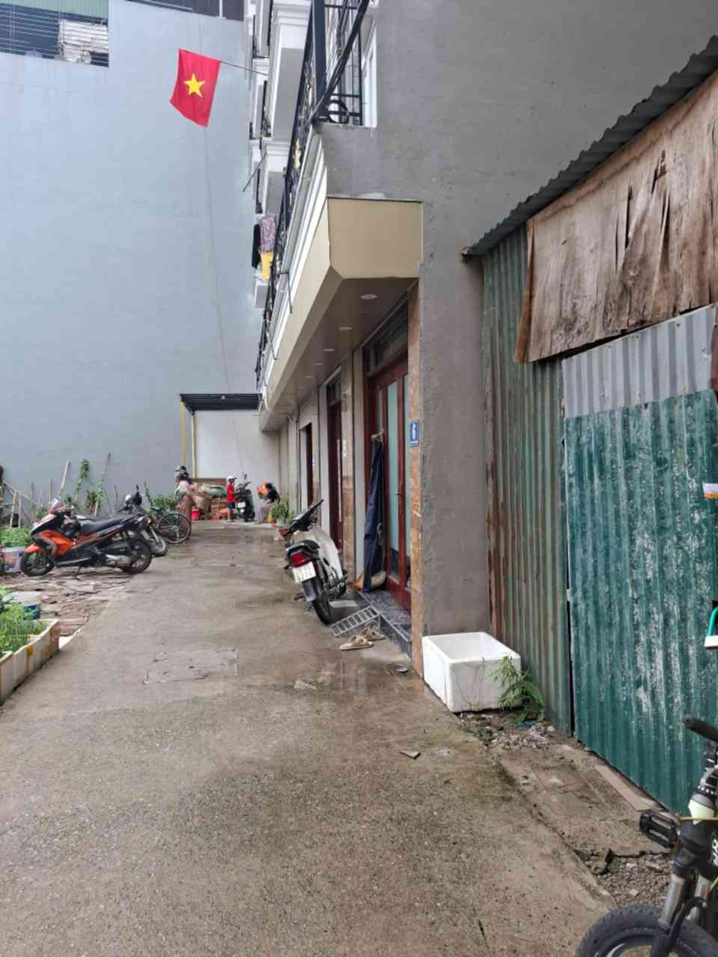 Bán nhà Thanh Lân - diện tích 32m2 1 tầng - giá 6,8 tỷ