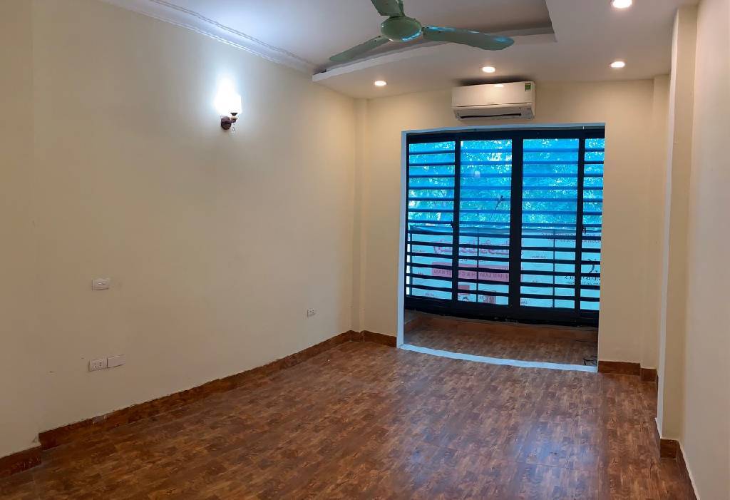 Bán nhà Trần Khát Chân - diện tích 18m2 4 tầng - Mặt phố kinh doanh đỉnh - giá 14,7 tỷ
