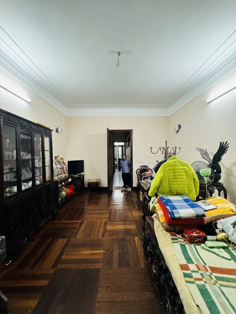 Bán nhà Thái Hà - diện tích 70m2 5 tầng - Hẻm xe máy - giá 33 tỷ