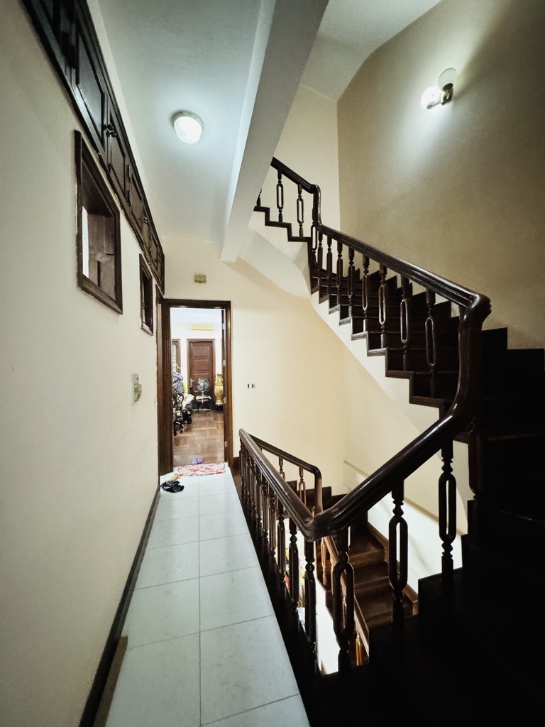 Bán nhà Thái Hà - diện tích 70m2 5 tầng - Hẻm xe máy - giá 33 tỷ