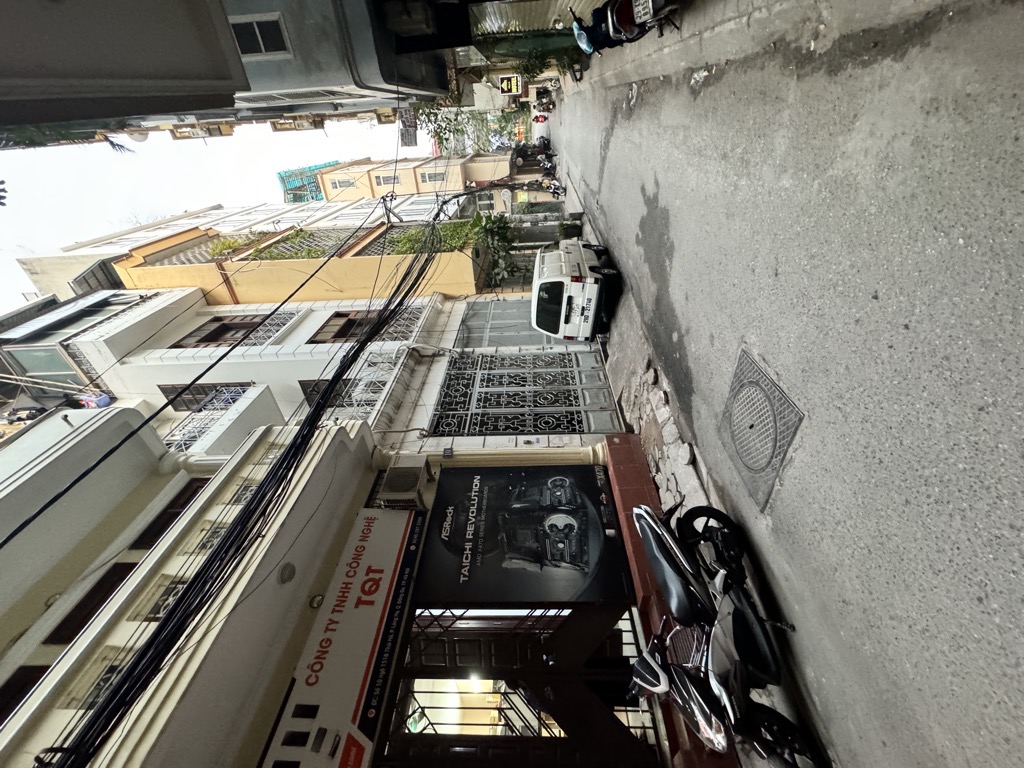 Bán nhà Thái Hà - diện tích 70m2 5 tầng - Hẻm xe máy - giá 33 tỷ