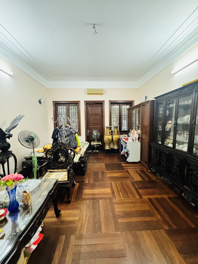 Bán nhà Thái Hà - diện tích 70m2 5 tầng - Hẻm xe máy - giá 33 tỷ