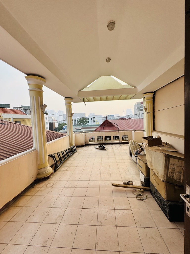 Bán nhà Thái Hà - diện tích 70m2 5 tầng - Hẻm xe máy - giá 33 tỷ