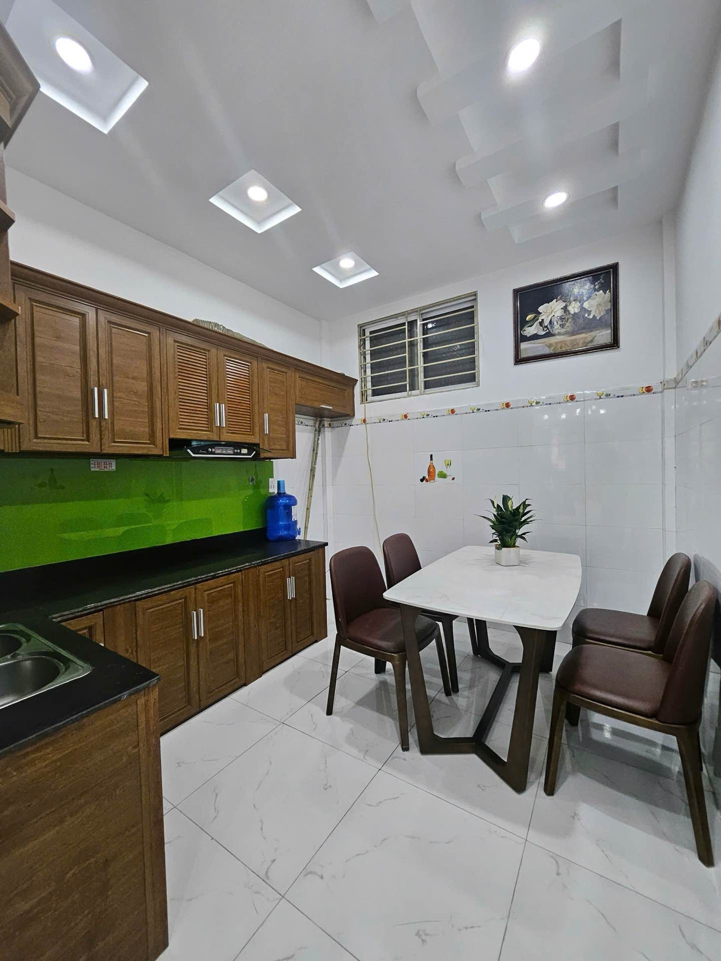 Bán nhà Đại Từ - diện tích 40m2 4 tầng - Nhà đẹp hiếm có - giá 9,35 tỷ