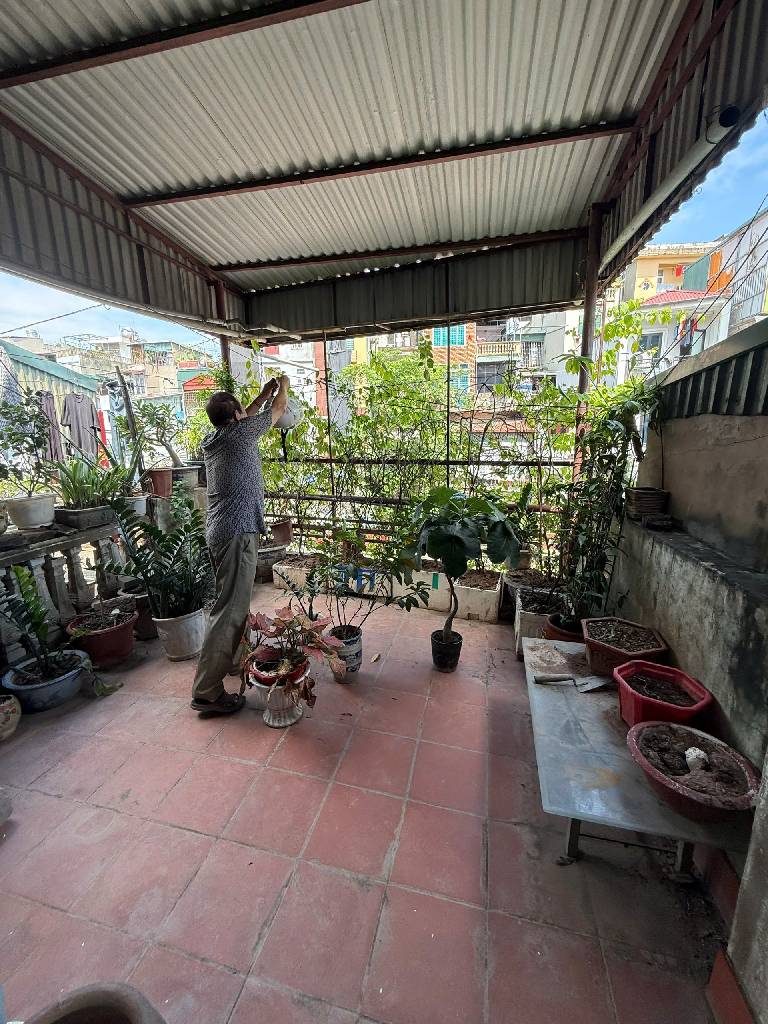 Bán nhà Minh Khai - diện tích 46m2 3 tầng - Nhà đẹp, vỉa hè rộng - giá 11,2 tỷ