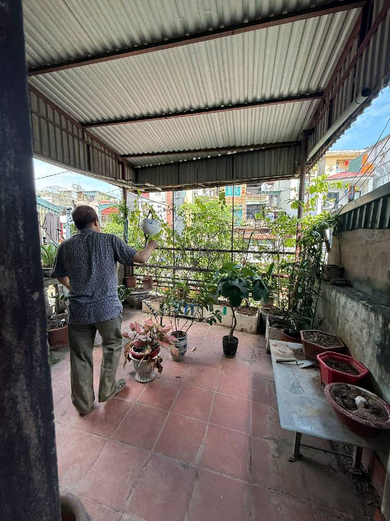 Bán nhà Minh Khai - diện tích 46m2 3 tầng - Nhà đẹp, vỉa hè rộng - giá 11,2 tỷ
