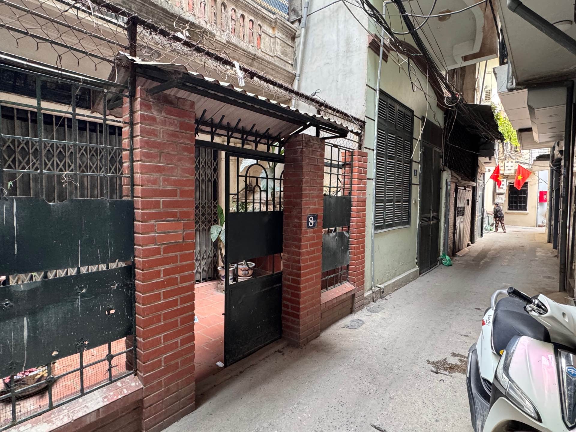 Bán nhà Kim Ngưu - diện tích 48m2 0 tầng - Đất - giá 12,5 tỷ