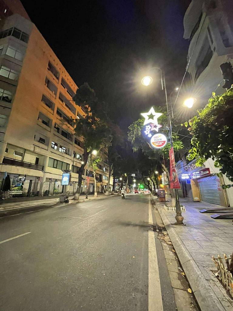 Bán nhà Bà Triệu - diện tích 314m2 5 tầng - Mặt tiền khủng 12m - giá 500 tỷ