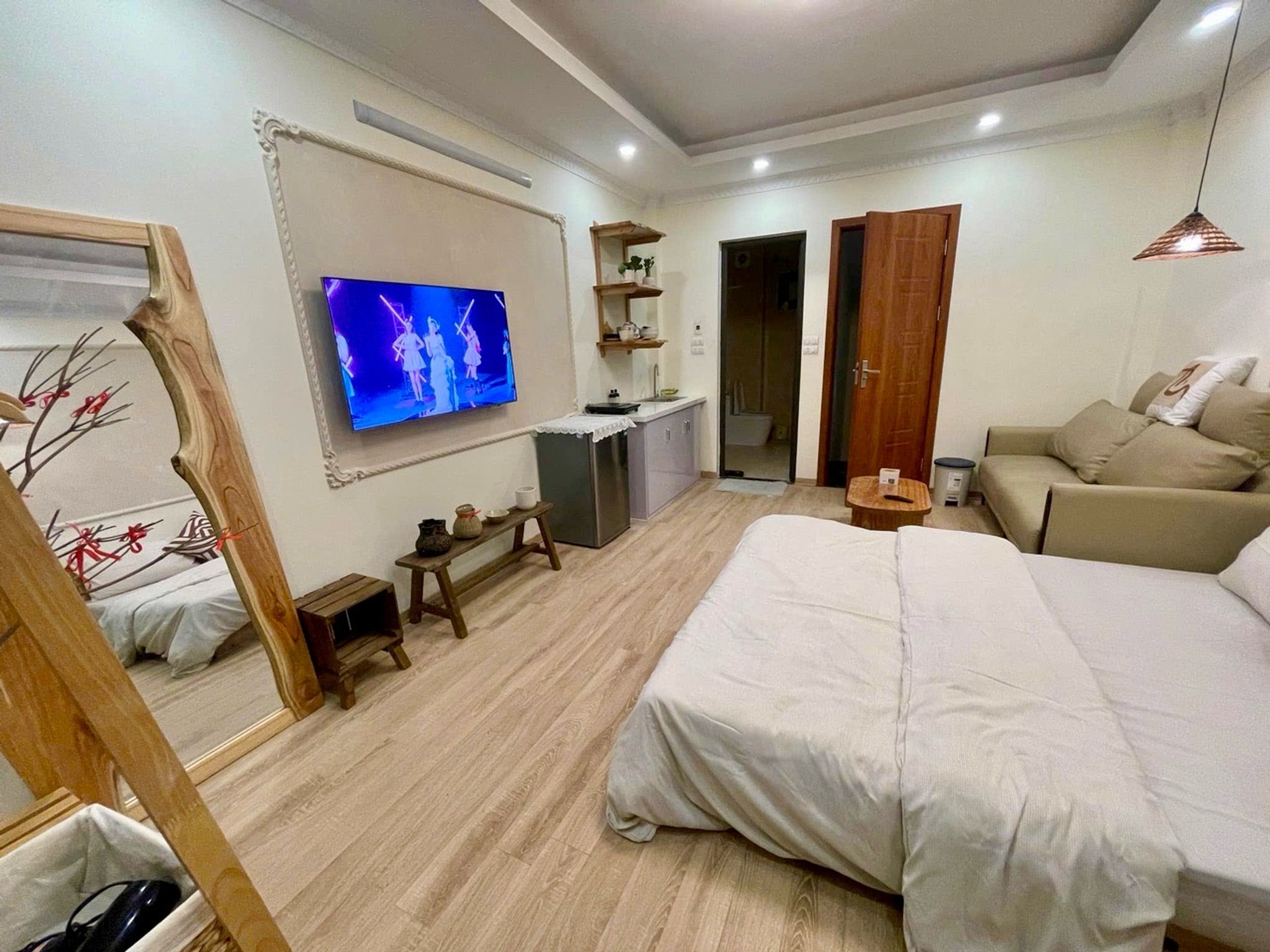 Bán nhà Thanh Lân - diện tích 31m2 5 tầng - Nhà mới đẹp hiện đại - giá 4,2 tỷ