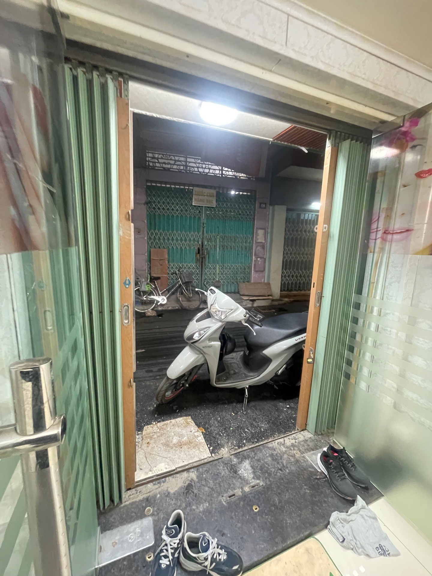 Bán nhà Bùi Ngọc Dương - diện tích 41m2 1 tầng - nhà bao gồm 1 tầng để kinh doanh - giá 4,25 tỷ