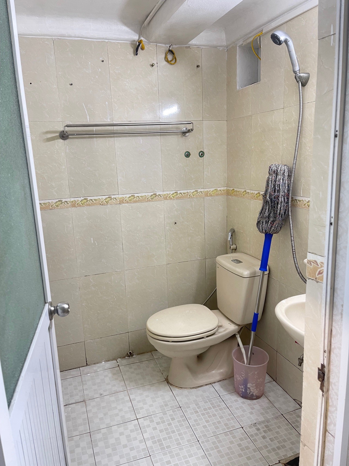 Bán nhà Bùi Ngọc Dương - diện tích 41m2 1 tầng - nhà bao gồm 1 tầng để kinh doanh - giá 4,25 tỷ