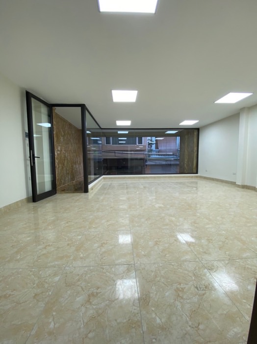 Bán nhà Nguyễn Xiển - diện tích 171m2 10 tầng - 2 mặt tiền - giá 83 tỷ