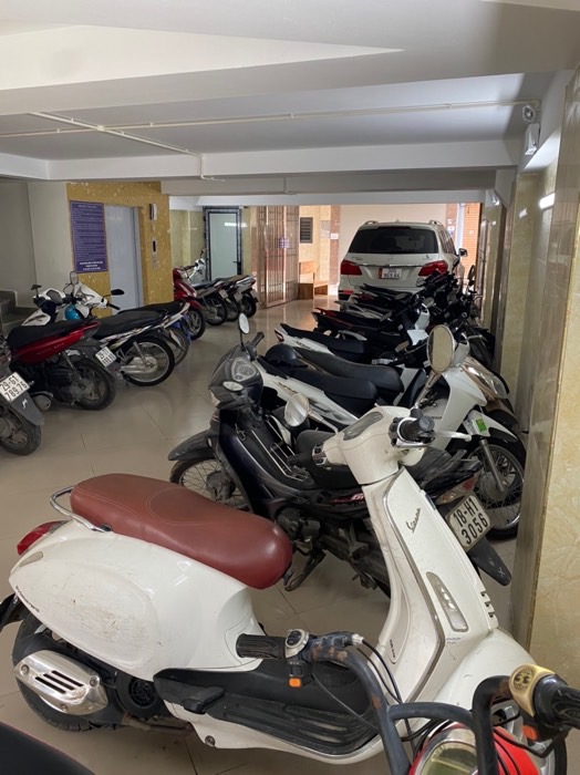 Bán nhà Nguyễn Xiển - diện tích 171m2 10 tầng - 2 mặt tiền - giá 83 tỷ