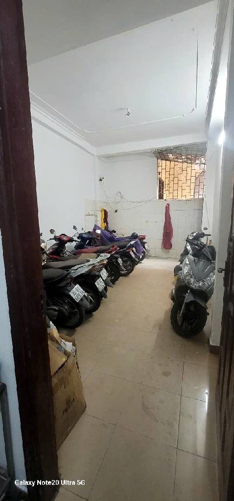 Bán nhà Hoàng Mai - diện tích 61.2m2 5 tầng - Ngõ 279 thông ô tô tránh - giá 27,5 tỷ