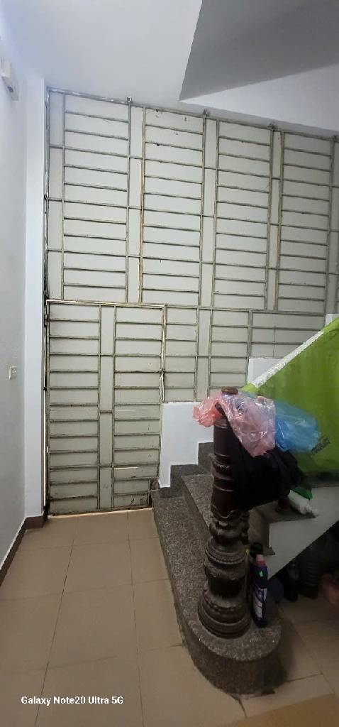 Bán nhà Hoàng Mai - diện tích 61.2m2 5 tầng - Ngõ 279 thông ô tô tránh - giá 27,5 tỷ