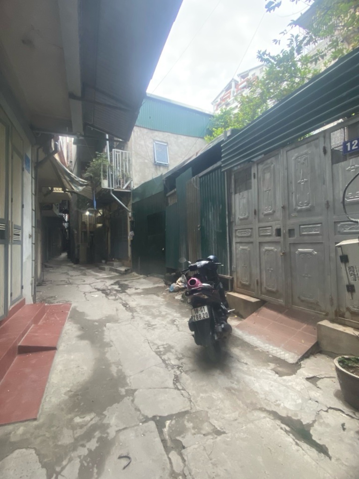 Bán nhà Định Công - diện tích 42m2 1 tầng - Ngõ 61 rộng, ô tô vào - giá 2,35 tỷ