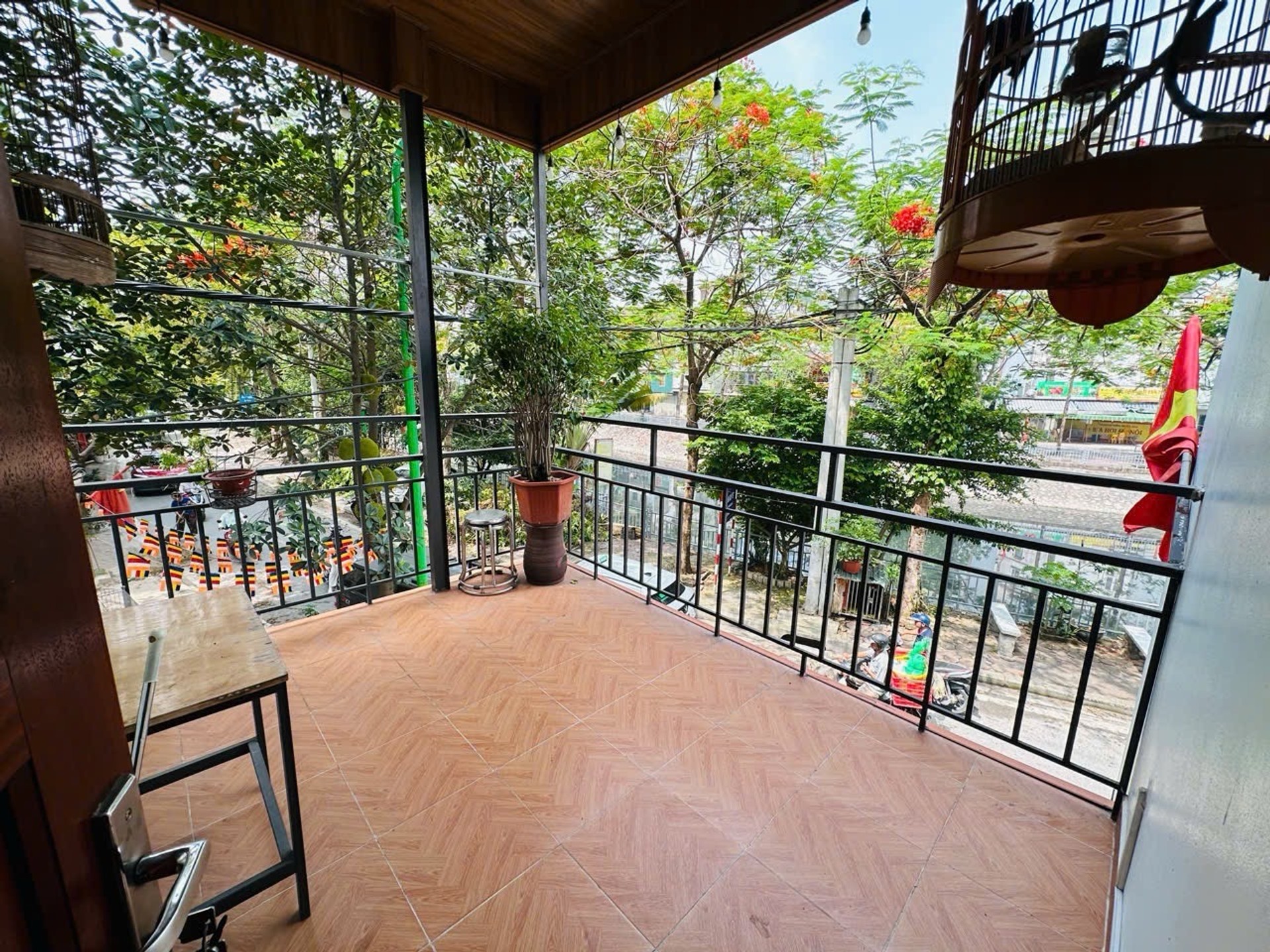 Bán nhà Hoàng Mai - diện tích 68m2 5 tầng - MẶT PHỐ - KINH DOANH - LÔ GÓC 3 MẶT THOÁNG - giá 30 tỷ