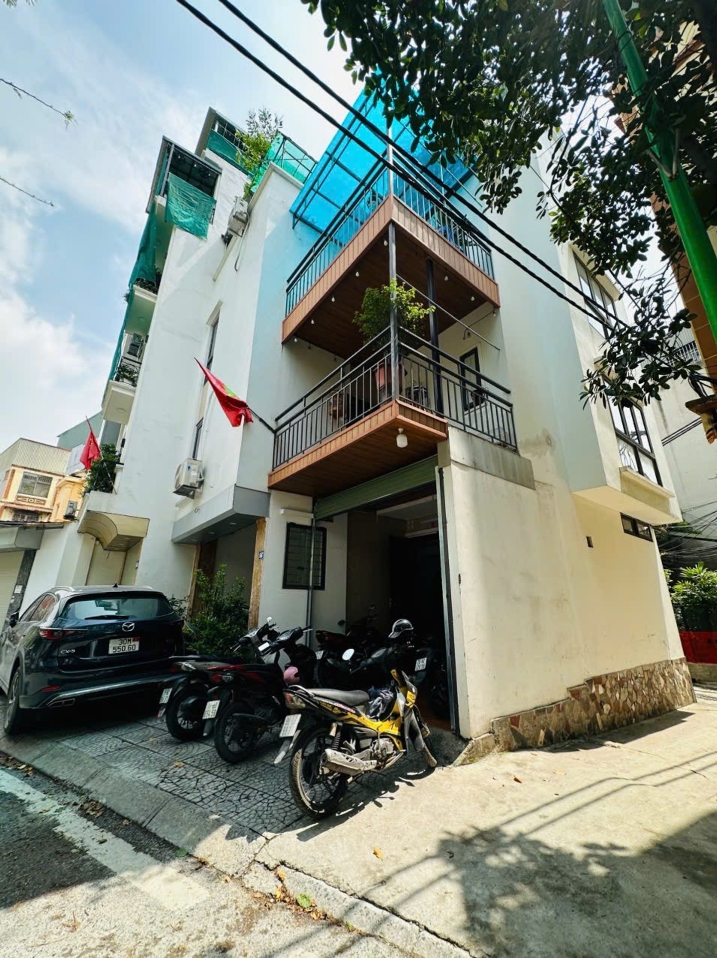 Bán nhà Hoàng Mai - diện tích 68m2 5 tầng - MẶT PHỐ - KINH DOANH - LÔ GÓC 3 MẶT THOÁNG - giá 30 tỷ