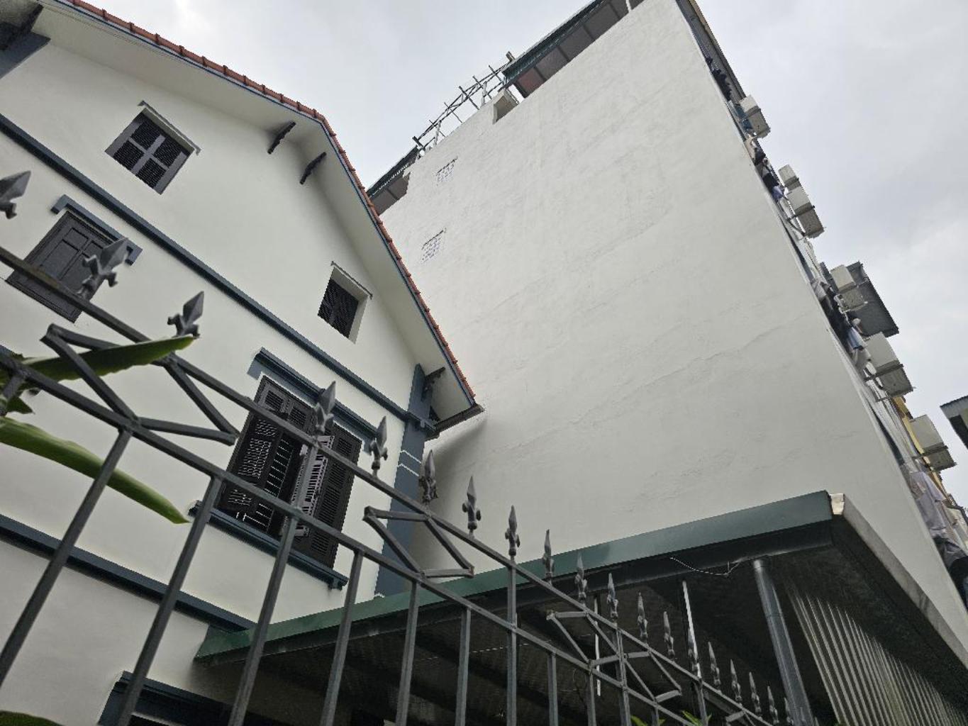 Bán nhà Lĩnh Nam - diện tích 90m2 6 tầng - Thang máy - giá 18,6 tỷ