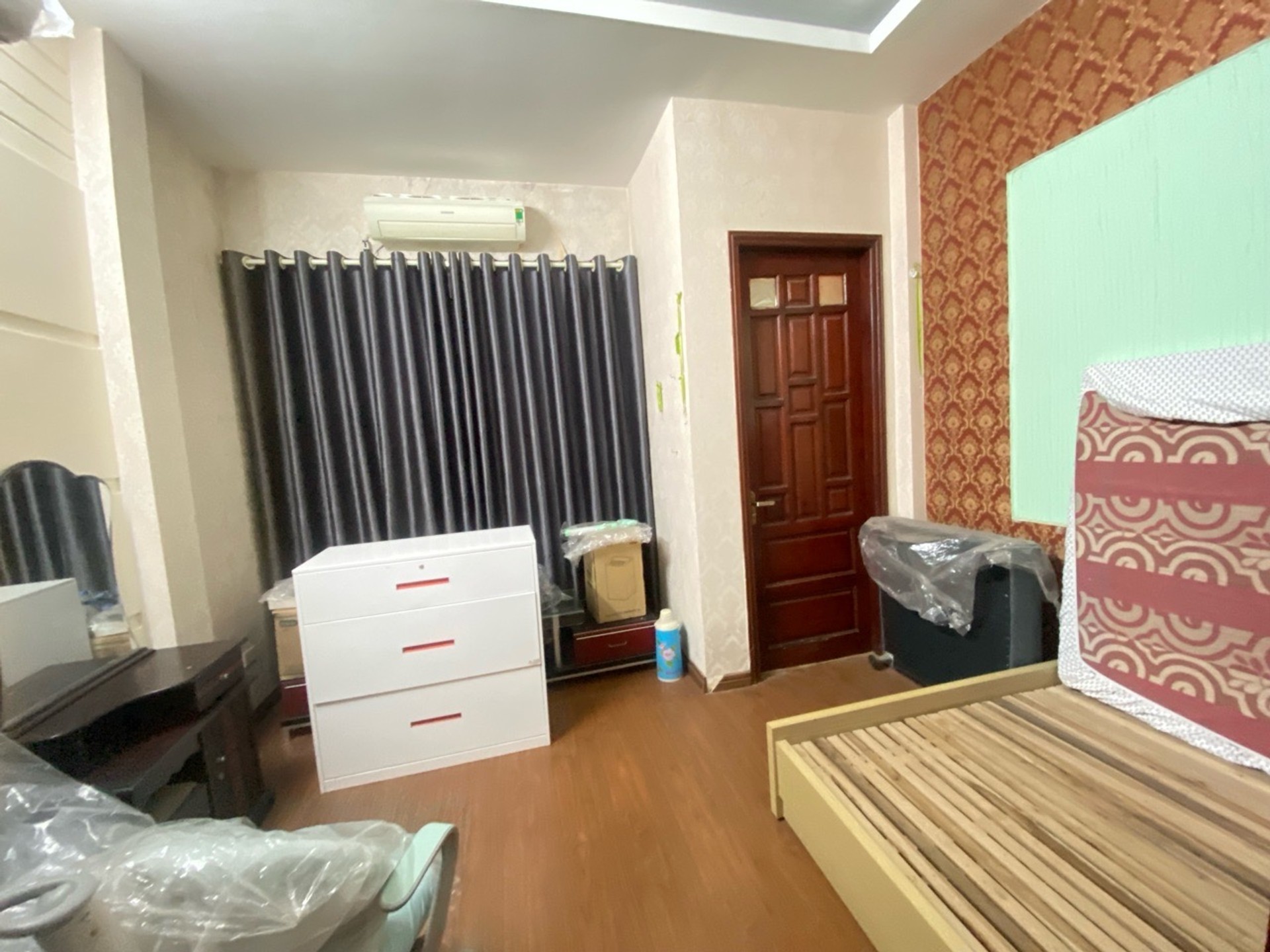 Bán nhà Phan Đình Giót - diện tích 32m2 5 tầng - Nhà đẹp giá hạt rẻ - giá 6,8 tỷ