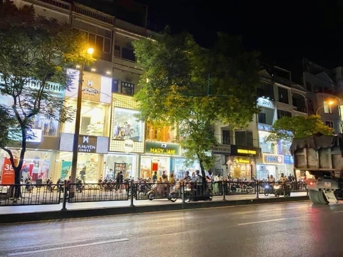 Bán nhà Chùa Bộc - diện tích 106m2 5 tầng - Phố VIP - giá 59,5 tỷ