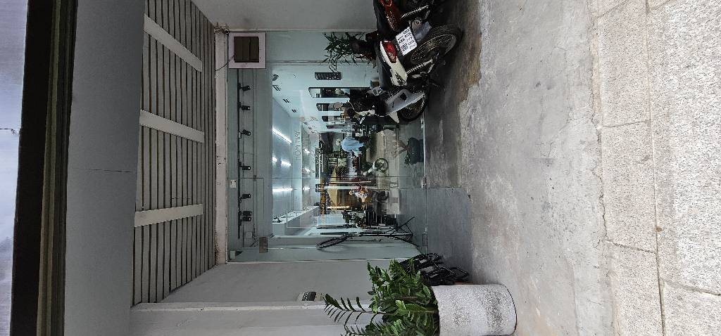 Bán nhà Đoàn Thị Điểm - diện tích 65m2 2 tầng - Mặt phố kinh doanh sầm uất - giá 40 tỷ