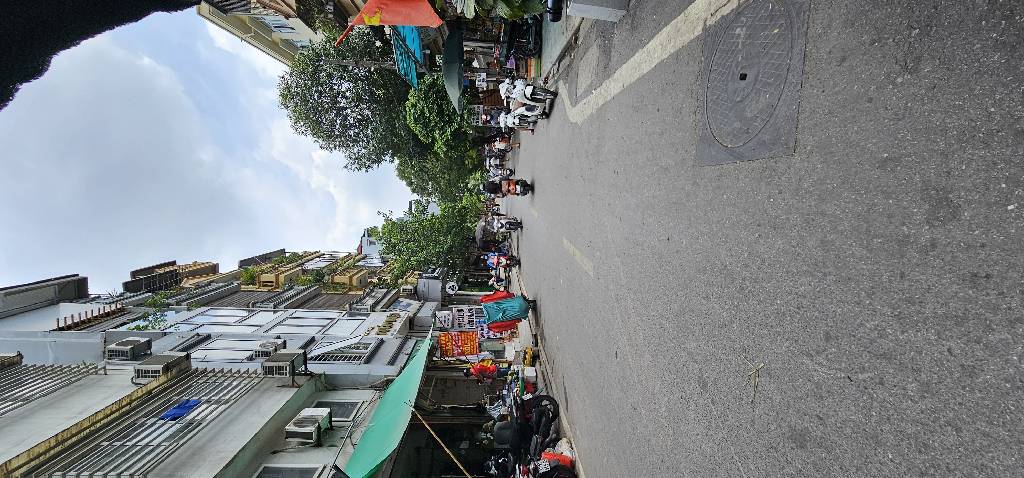 Bán nhà Đoàn Thị Điểm - diện tích 65m2 2 tầng - Mặt phố kinh doanh sầm uất - giá 40 tỷ