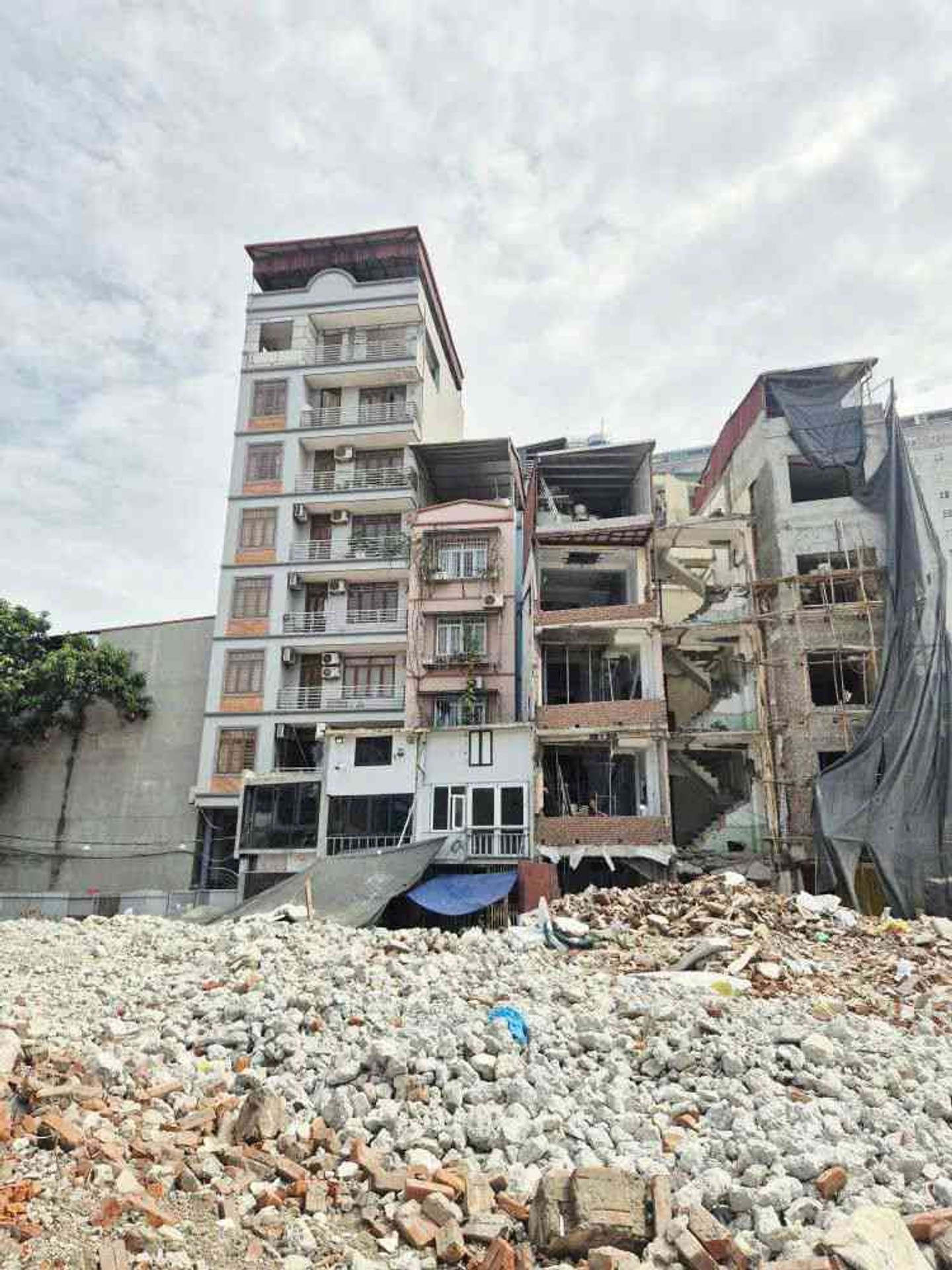 Bán nhà Khương Trung - diện tích 35m2 3 tầng - Mặt phố hiện hữu - giá 12,2 tỷ