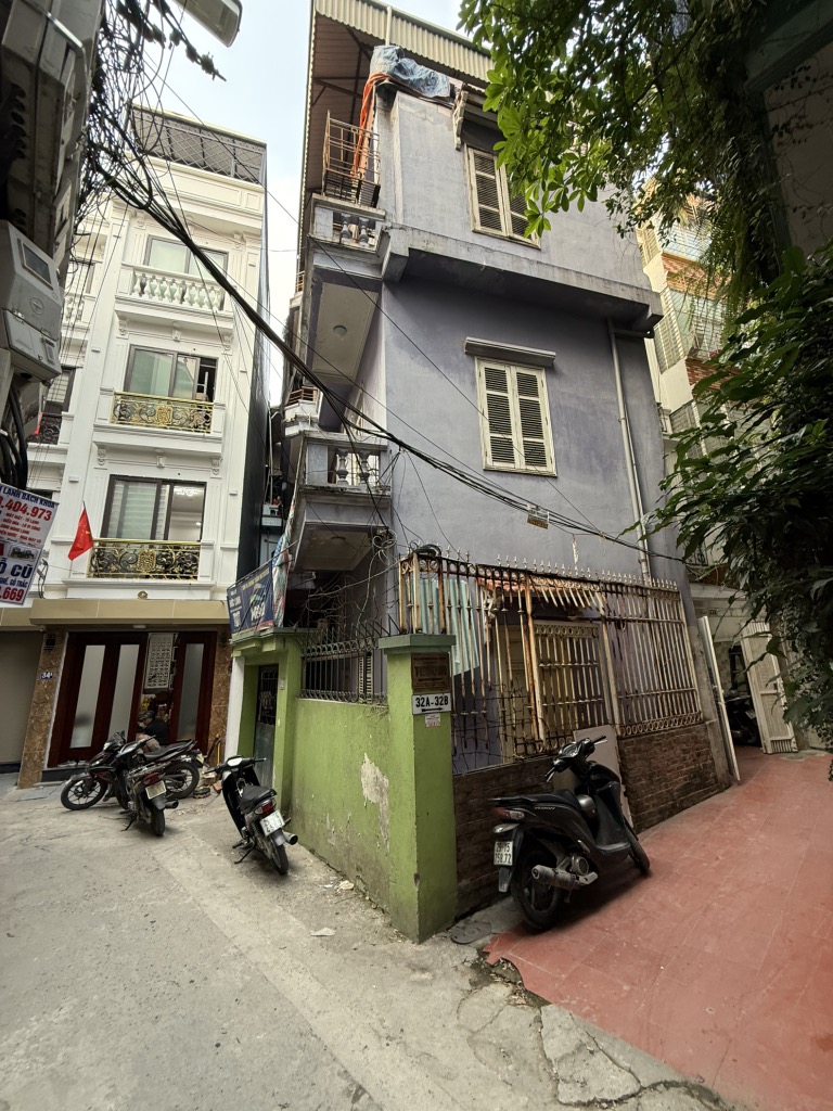 Bán nhà Kim Ngưu - diện tích 62m2 3 tầng - Lô góc - giá 11,2 tỷ