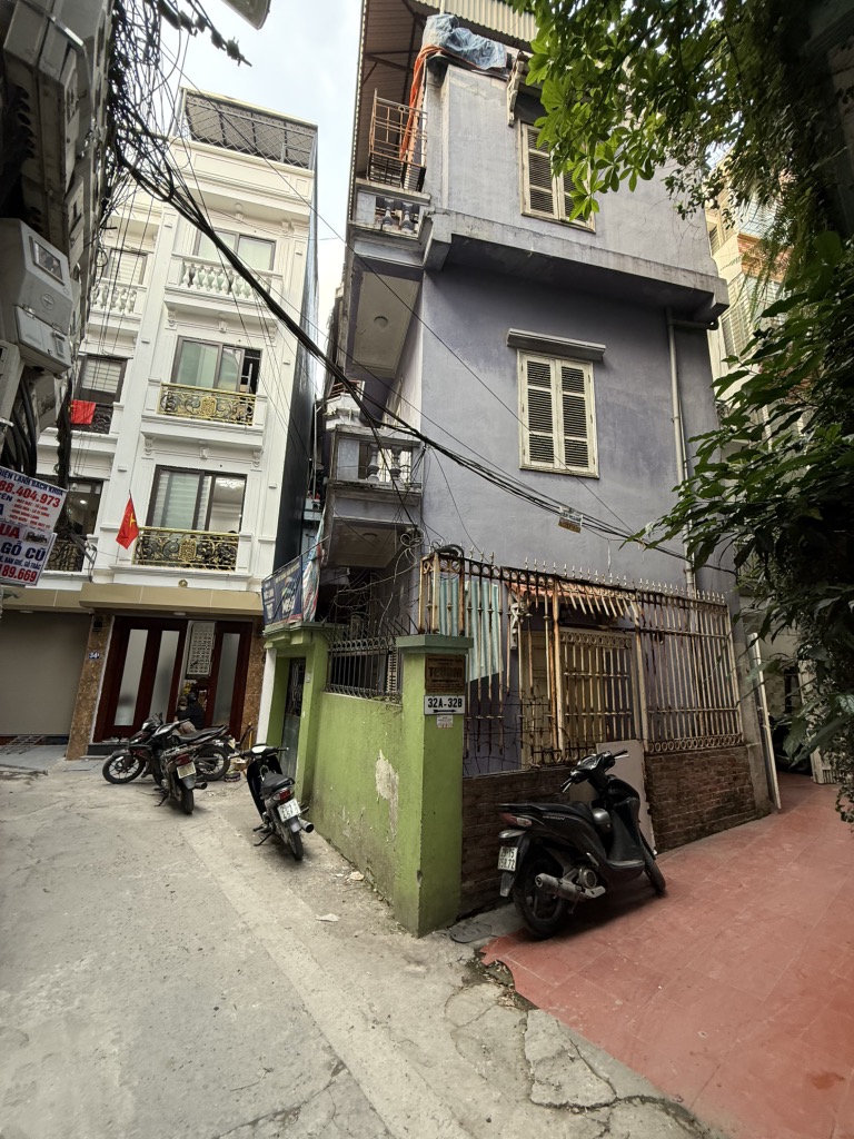 Bán nhà Kim Ngưu - diện tích 62m2 3 tầng - Lô góc - giá 11,2 tỷ