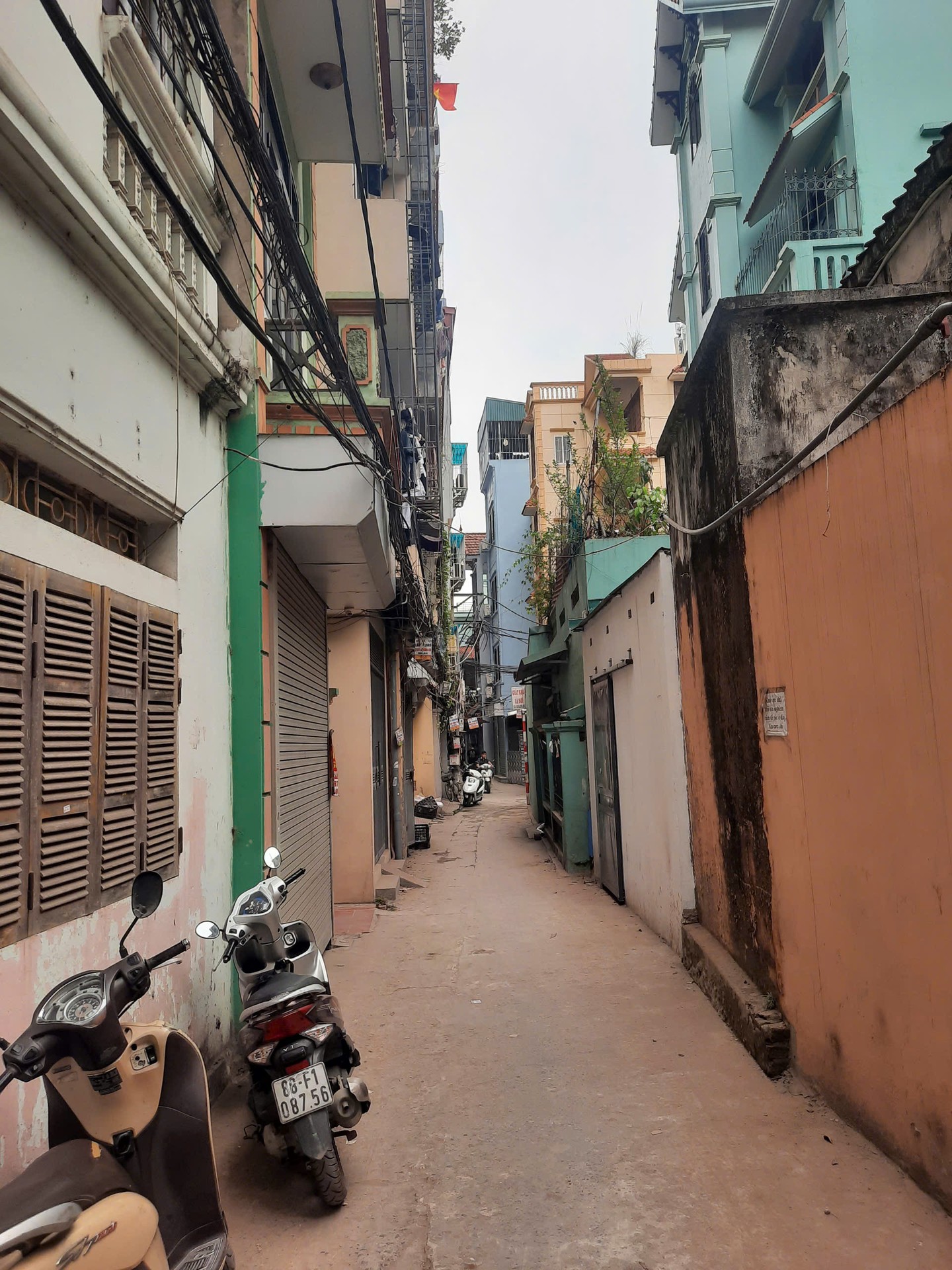 Bán nhà Kim Giang - diện tích 42m2 2 tầng - Mảnh đất hiếm - giá 9,5 tỷ