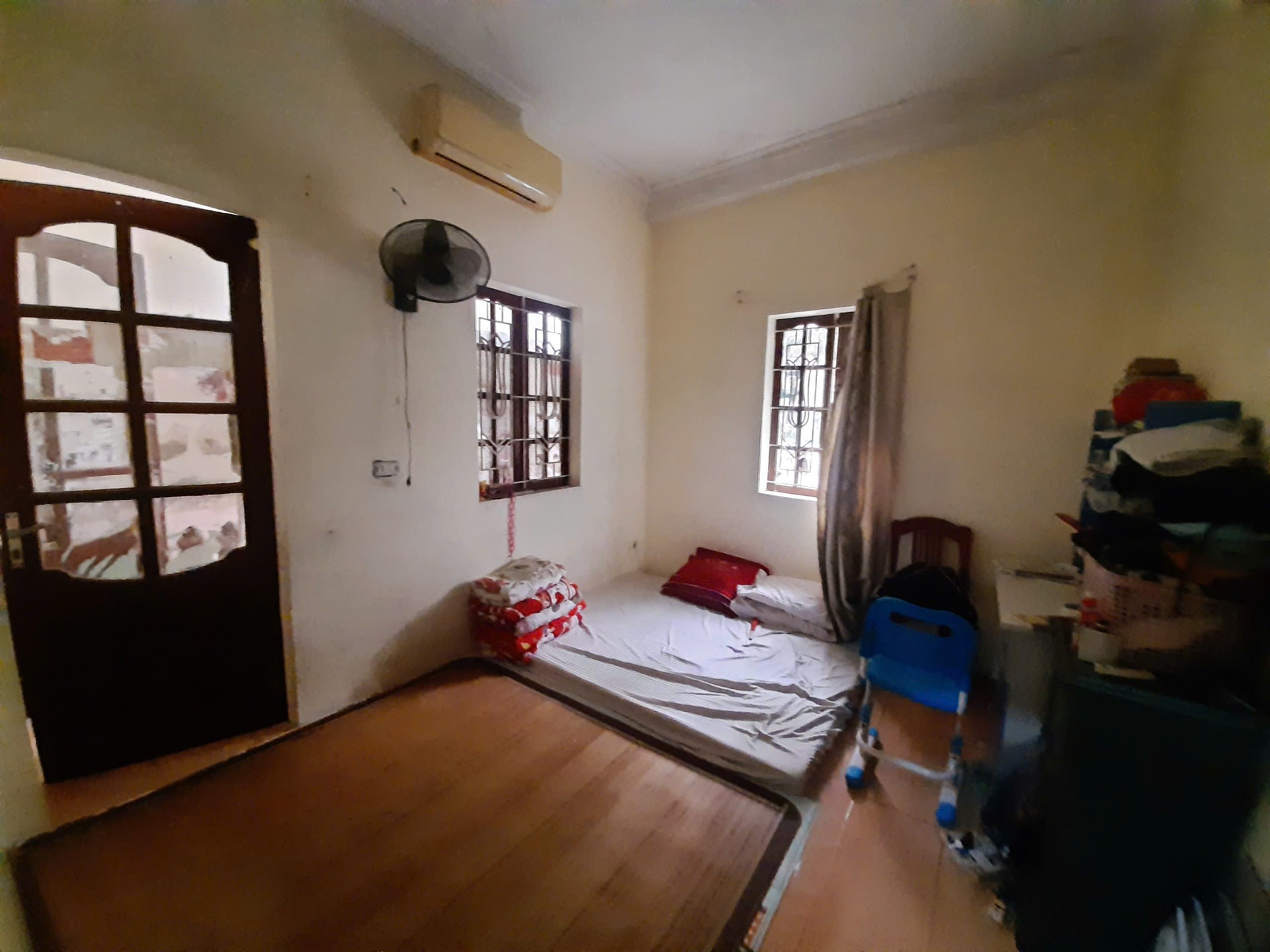 Bán nhà Kim Giang - diện tích 42m2 2 tầng - Mảnh đất hiếm - giá 9,5 tỷ