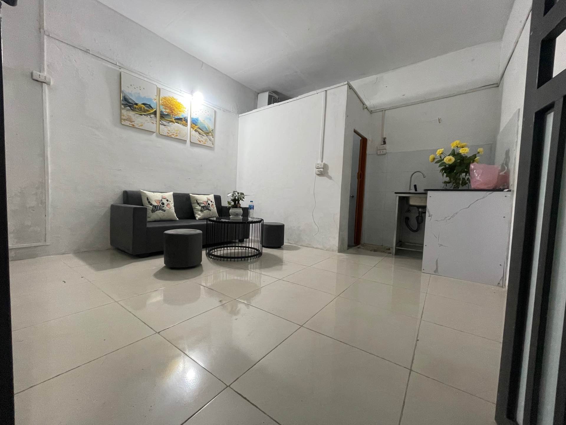 Bán nhà Nam Dư - diện tích 18m2 2 tầng - Gần phố - giá 1,75 tỷ