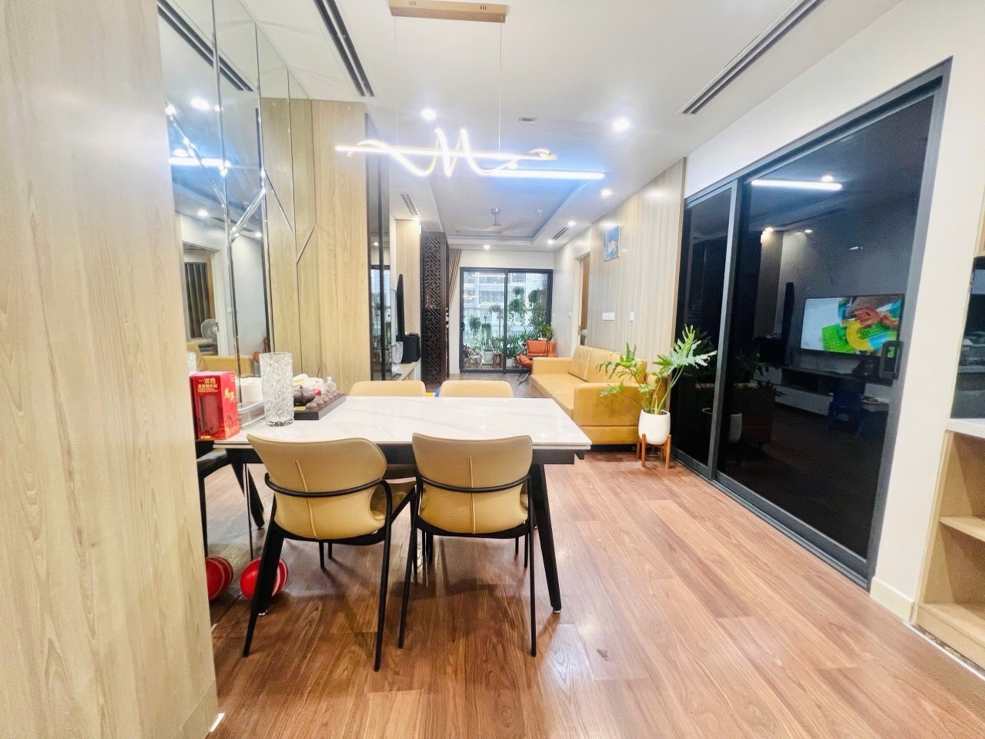 Bán nhà Nguyễn Tuân - diện tích 92m2 8 tầng - Chung cư Vip Thanh Xuân - giá 11,15 tỷ