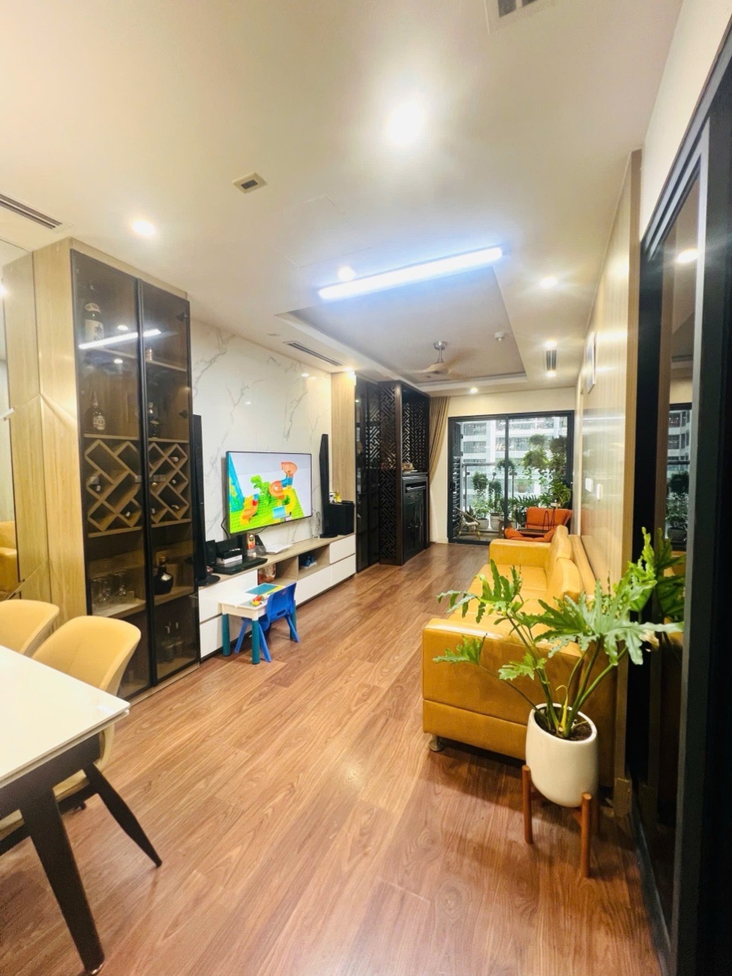 Bán nhà Nguyễn Tuân - diện tích 92m2 8 tầng - Chung cư Vip Thanh Xuân - giá 11,15 tỷ