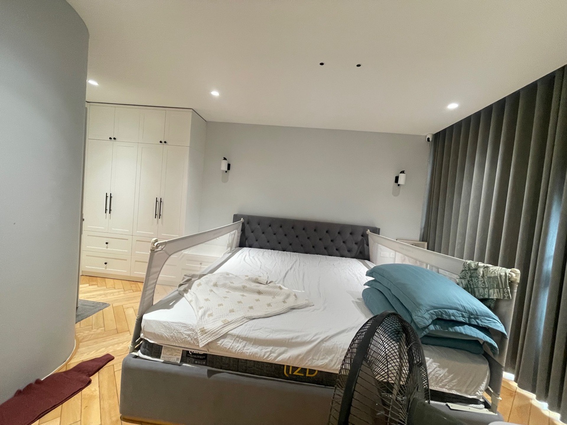 Bán nhà Hoàng Văn Thái - diện tích 44m2 7 tầng - Nhà đẹp đẳng cấp thượng lưu - giá 33 tỷ