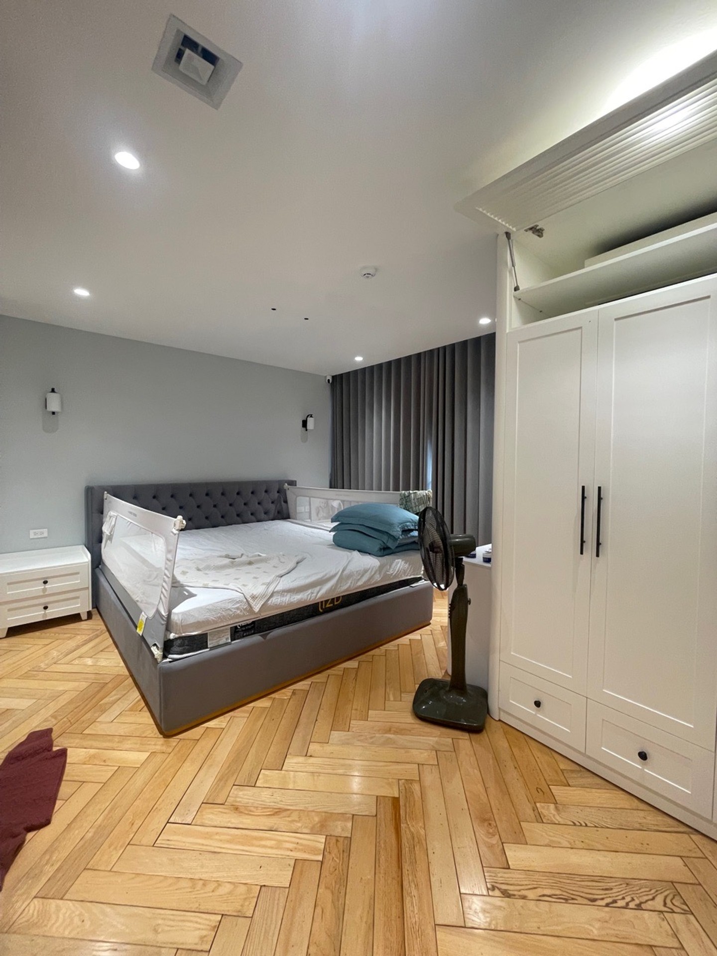 Bán nhà Hoàng Văn Thái - diện tích 44m2 7 tầng - Nhà đẹp đẳng cấp thượng lưu - giá 33 tỷ