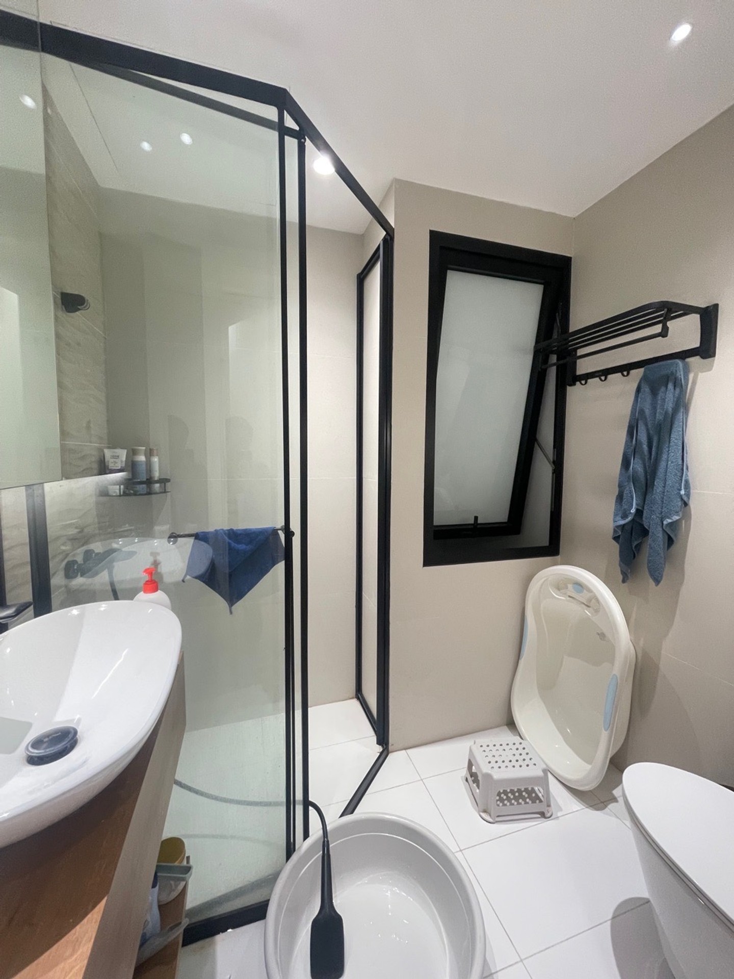 Bán nhà Hoàng Văn Thái - diện tích 44m2 7 tầng - Nhà đẹp đẳng cấp thượng lưu - giá 33 tỷ