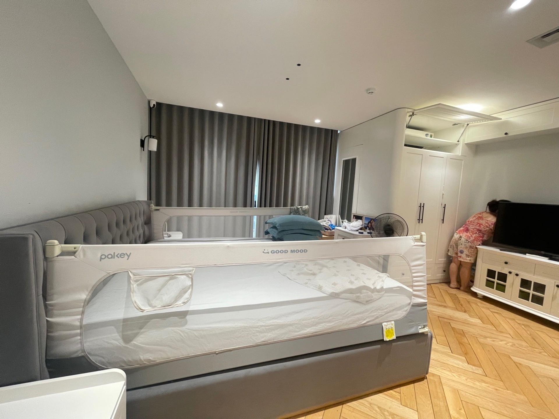 Bán nhà Hoàng Văn Thái - diện tích 44m2 7 tầng - Nhà đẹp đẳng cấp thượng lưu - giá 33 tỷ