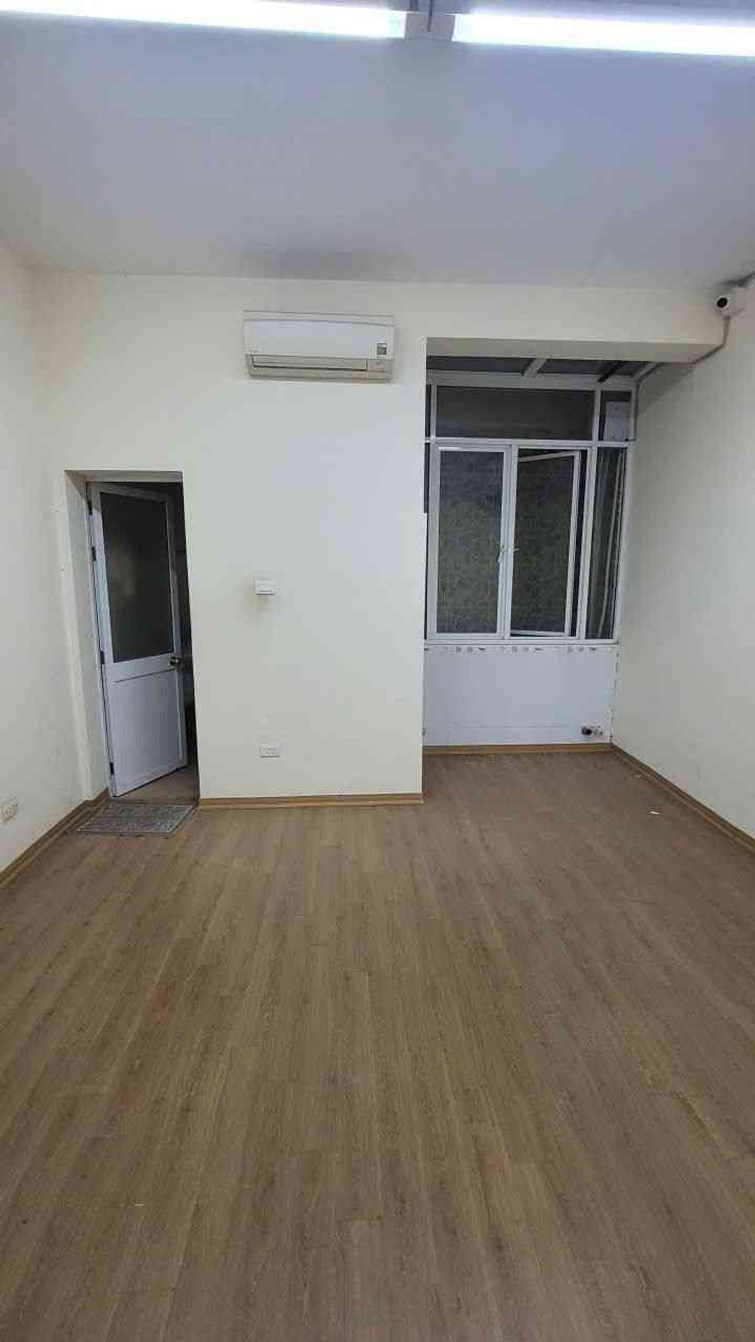Bán nhà Kim Đồng - diện tích 56m2 5 tầng - ô tô tránh - giá 19,5 tỷ