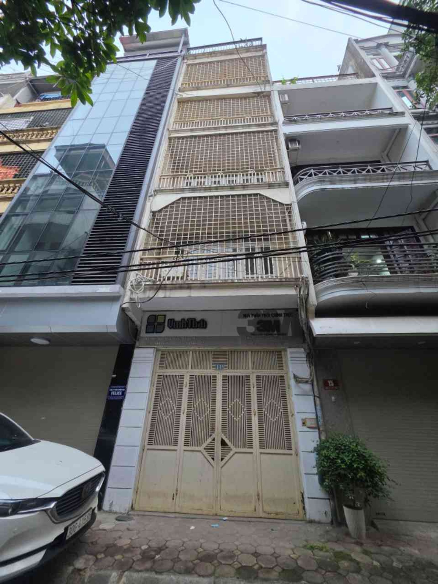 Bán nhà Kim Đồng - diện tích 56m2 5 tầng - ô tô tránh - giá 19,5 tỷ