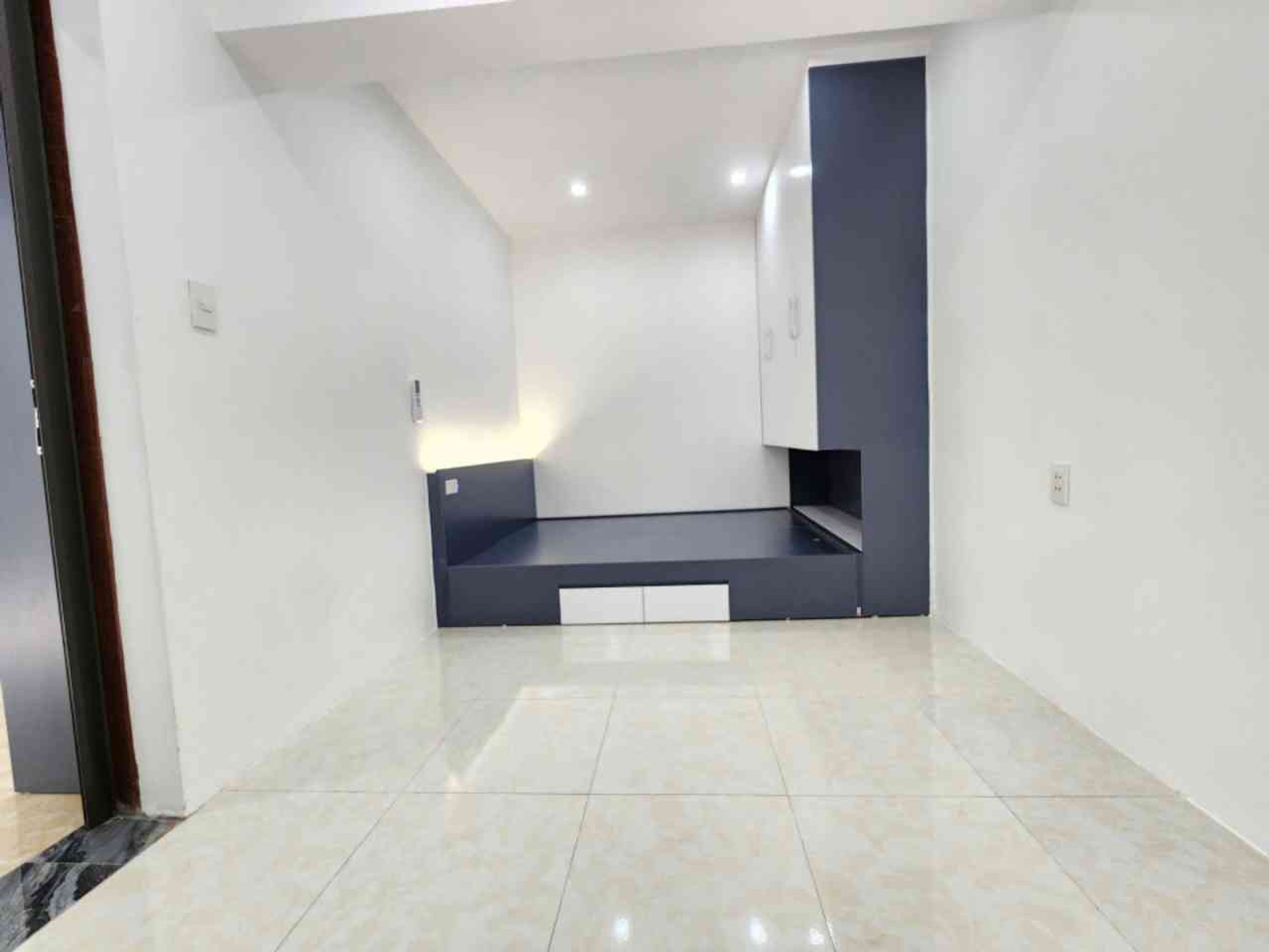 Bán nhà Mai Động - diện tích 65m2 1 tầng - Nhà siêu thoáng - giá 3,8 tỷ