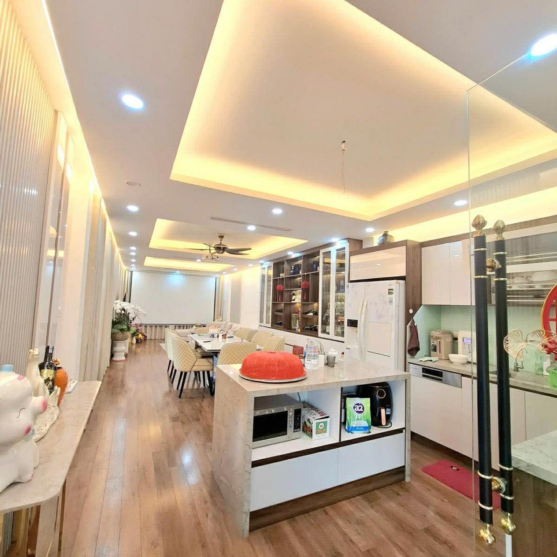 Bán nhà Vương Thừa Vũ - diện tích 57m2 7 tầng - Lô góc 3 mặt thoáng - giá 29,8 tỷ