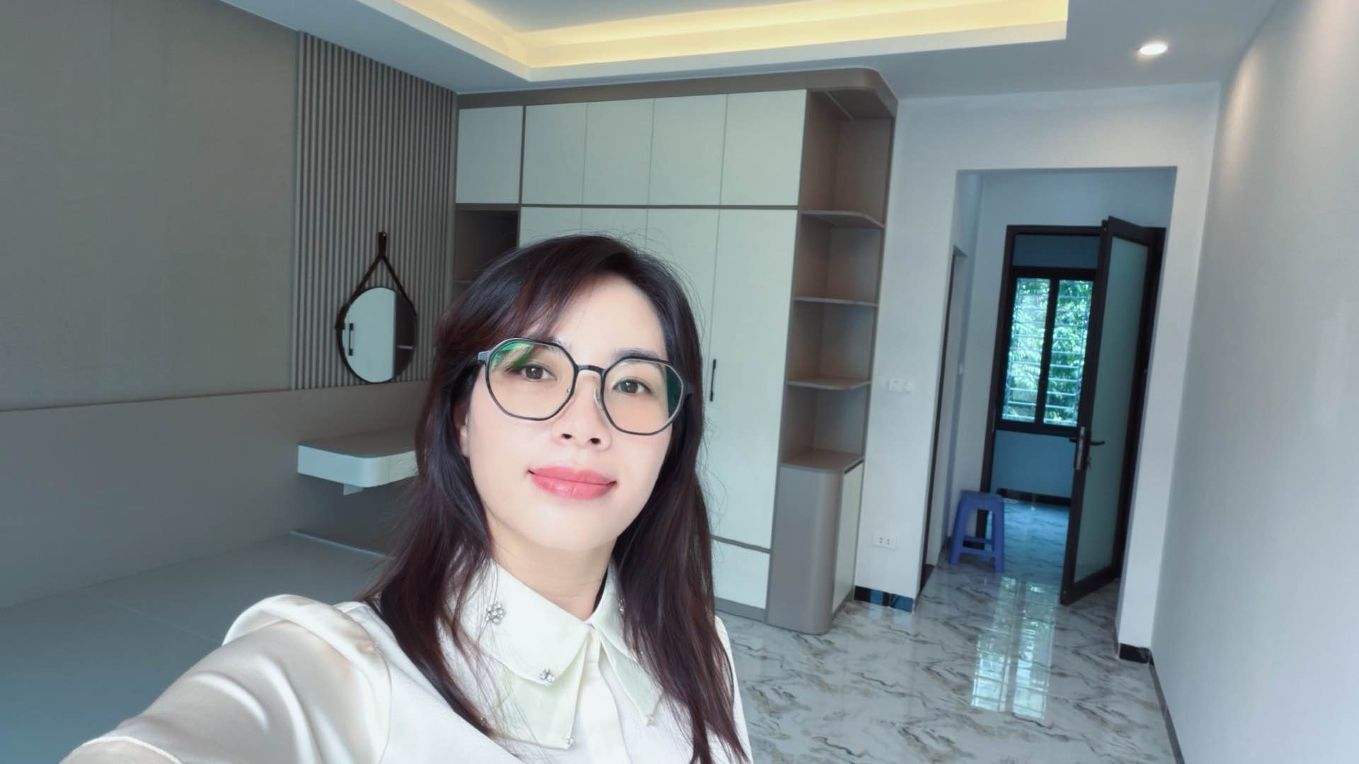 Bán nhà Minh Khai - diện tích 33m2 5 tầng - Mặt ngõ thông, kinh doanh - giá 7,3 tỷ