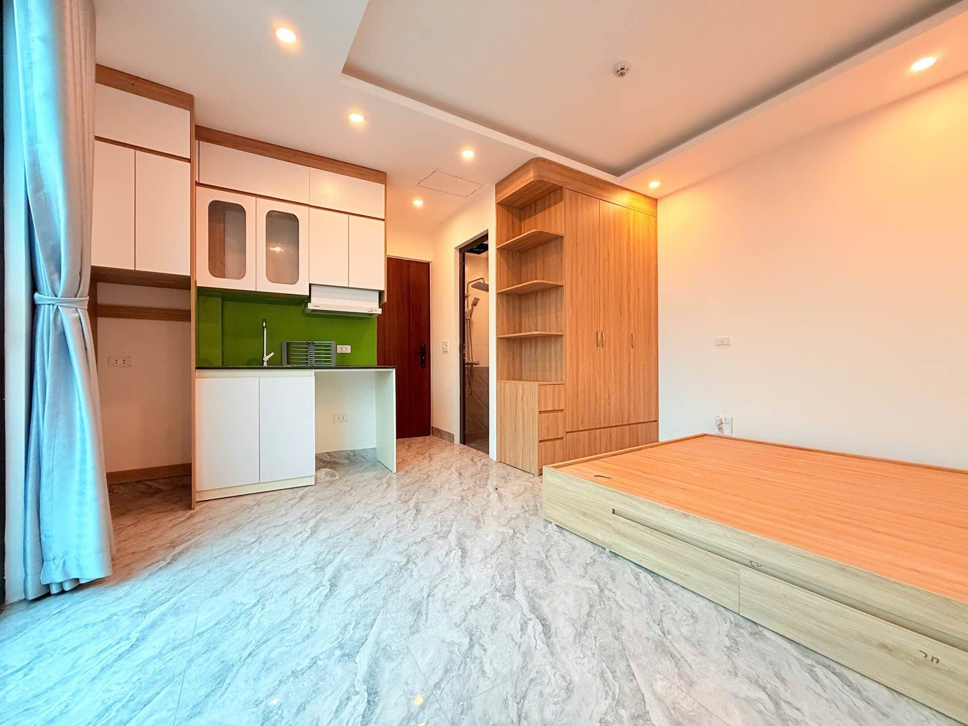 Bán nhà Vũ Tông Phan - diện tích 80m2 7 tầng - Lô góc 2 mặt thoáng - giá 28 tỷ